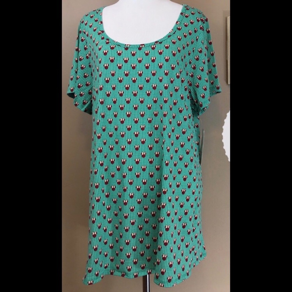 LuLaRoe Disney polka dot Classic T, Sz 2XL